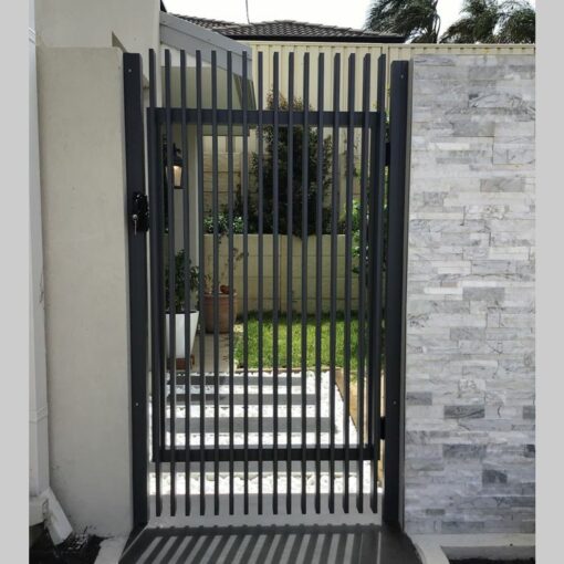 Cửa sắt 1 cánh QSC04