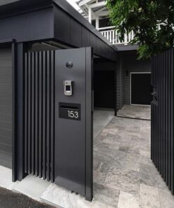 Cửa sắt 2 cánh QSC22